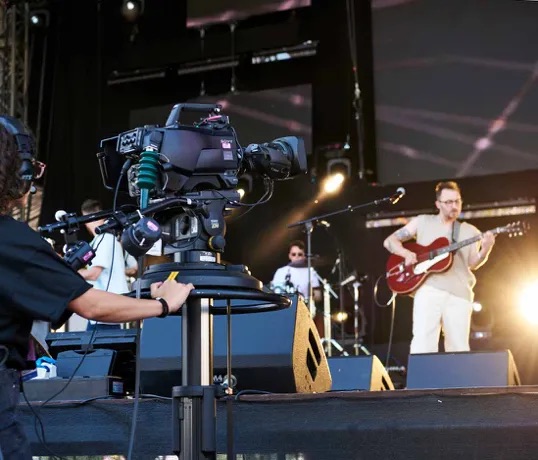 Vivid Music Broadcast in action